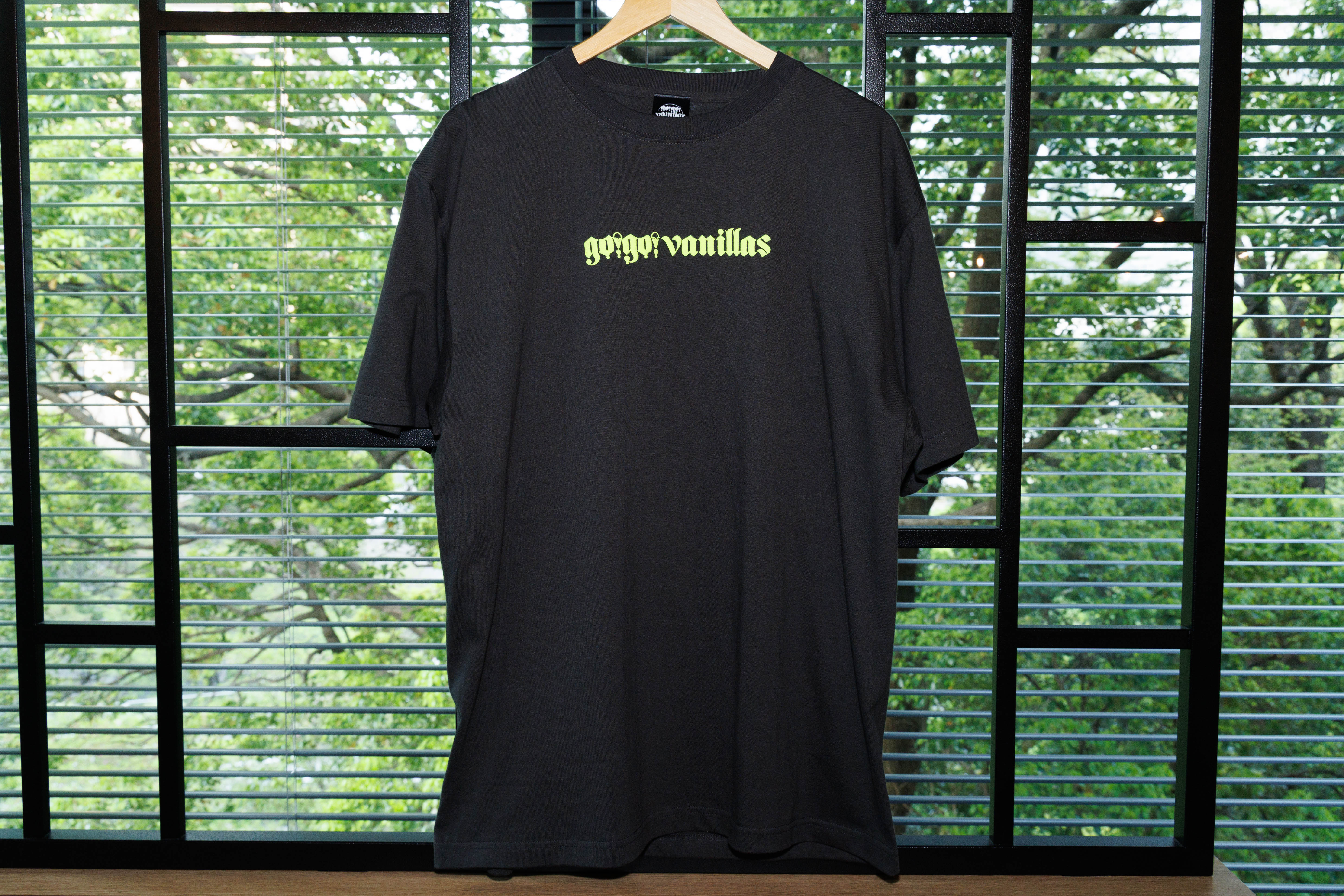 PUFF PRINT LOGO T-shirt Charcoal Black - Large (JP Size) [go!go!vanillas]