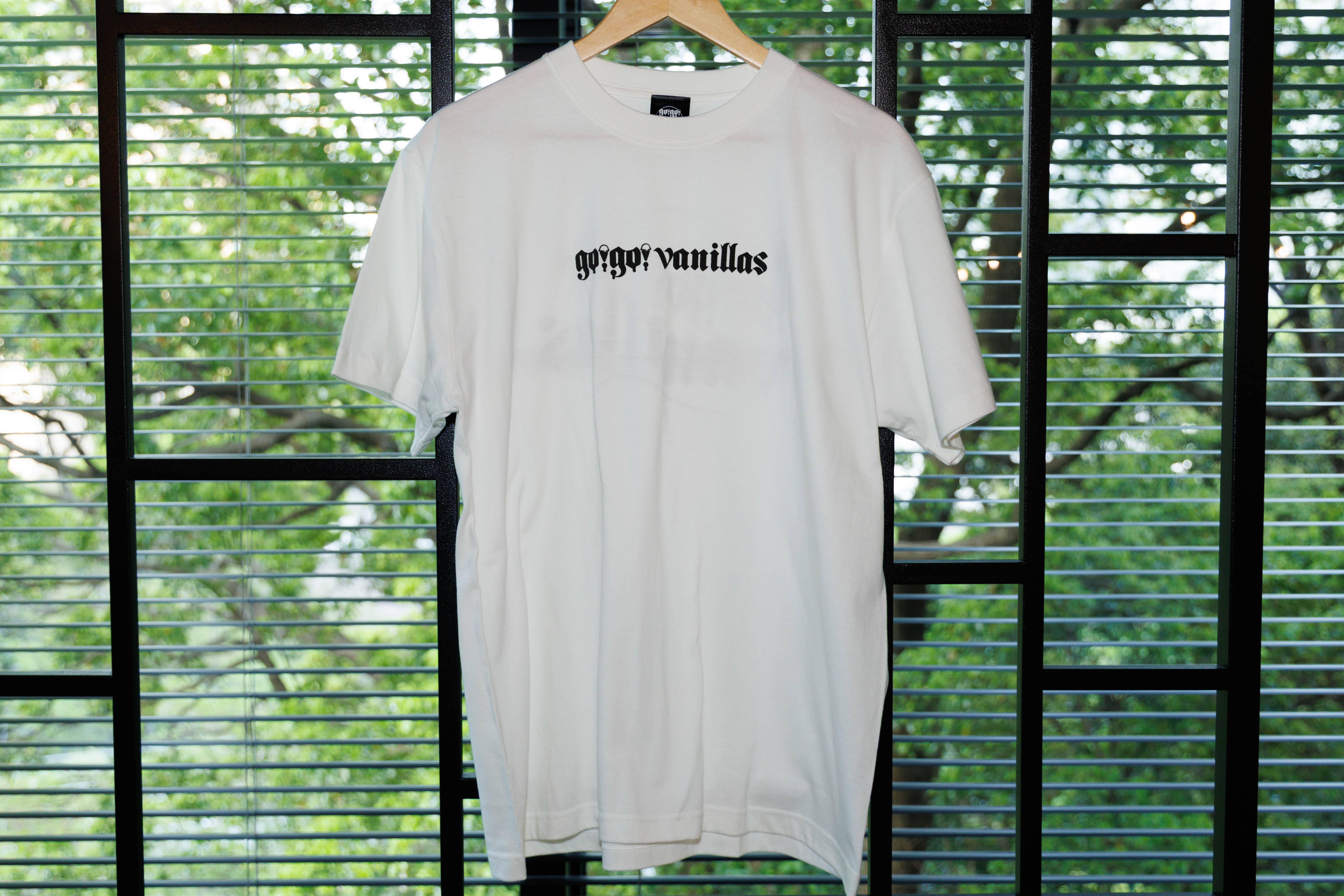 PUFF PRINT LOGO T-shirt Vanilla White - Large (JP Size) [go!go!vanillas]
